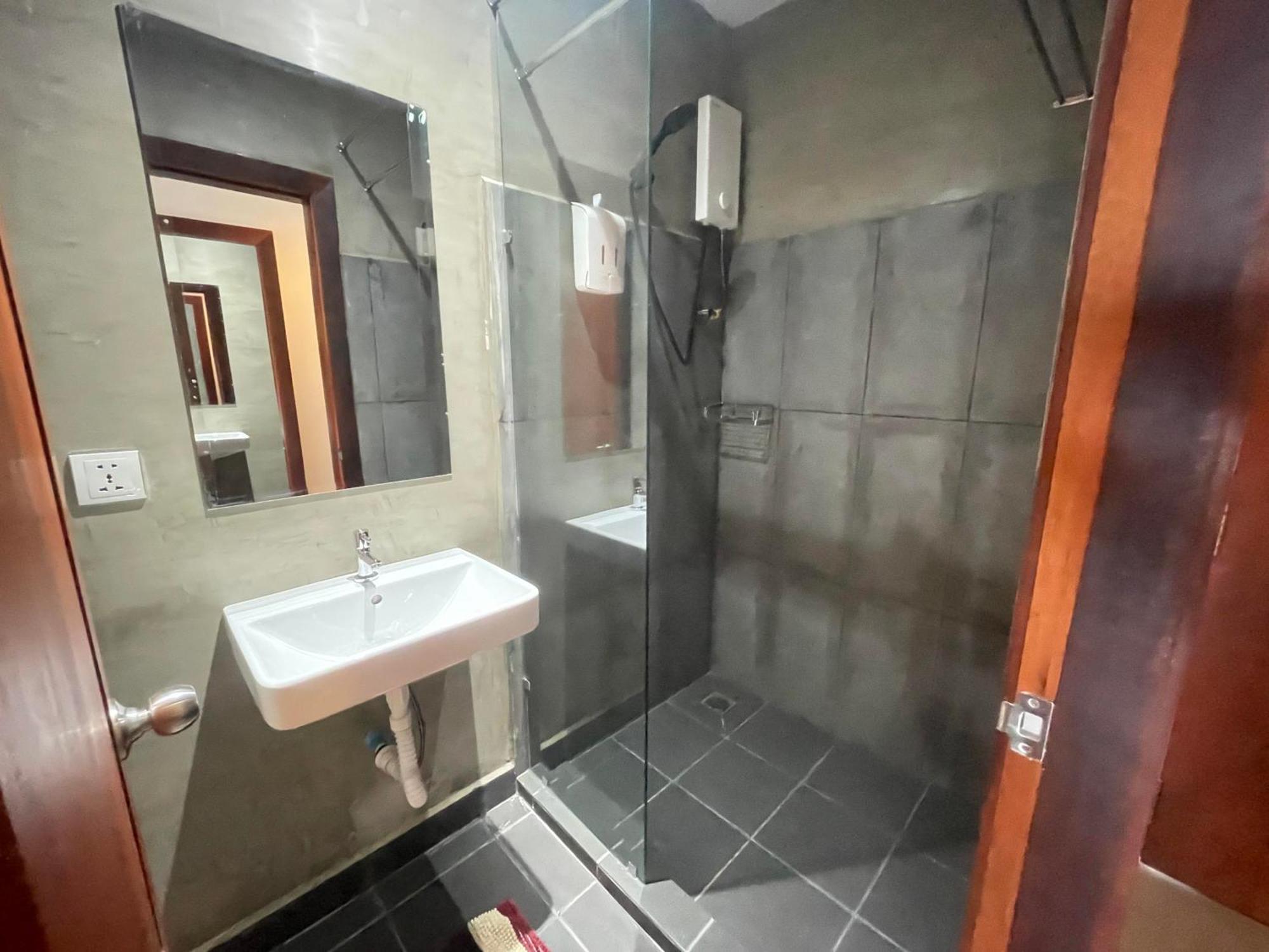 Onederz Kampot Hostel Εξωτερικό φωτογραφία